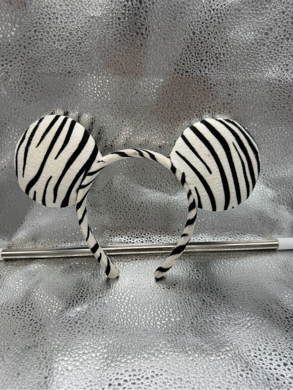 Disney Parks Zebra Print Minnie Ears Headband Animal Kingdom Safari Mickey Ears